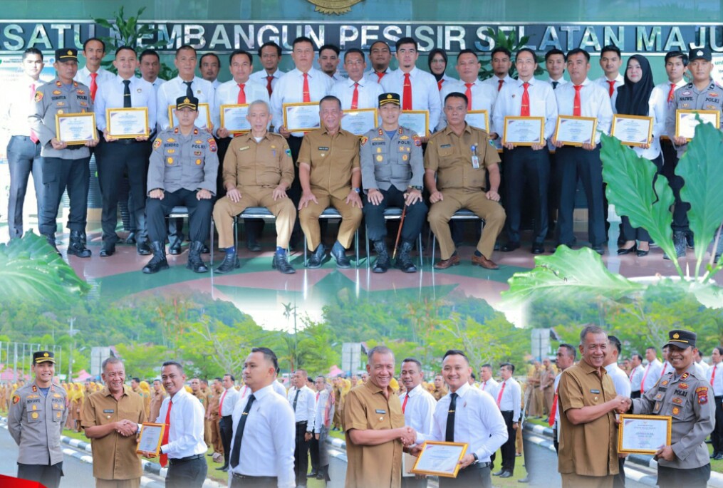 Pemberian Piagam Penghargaan Kepada Anggota Kepolisian Atas Pengungkapan Kasus Persekusi 